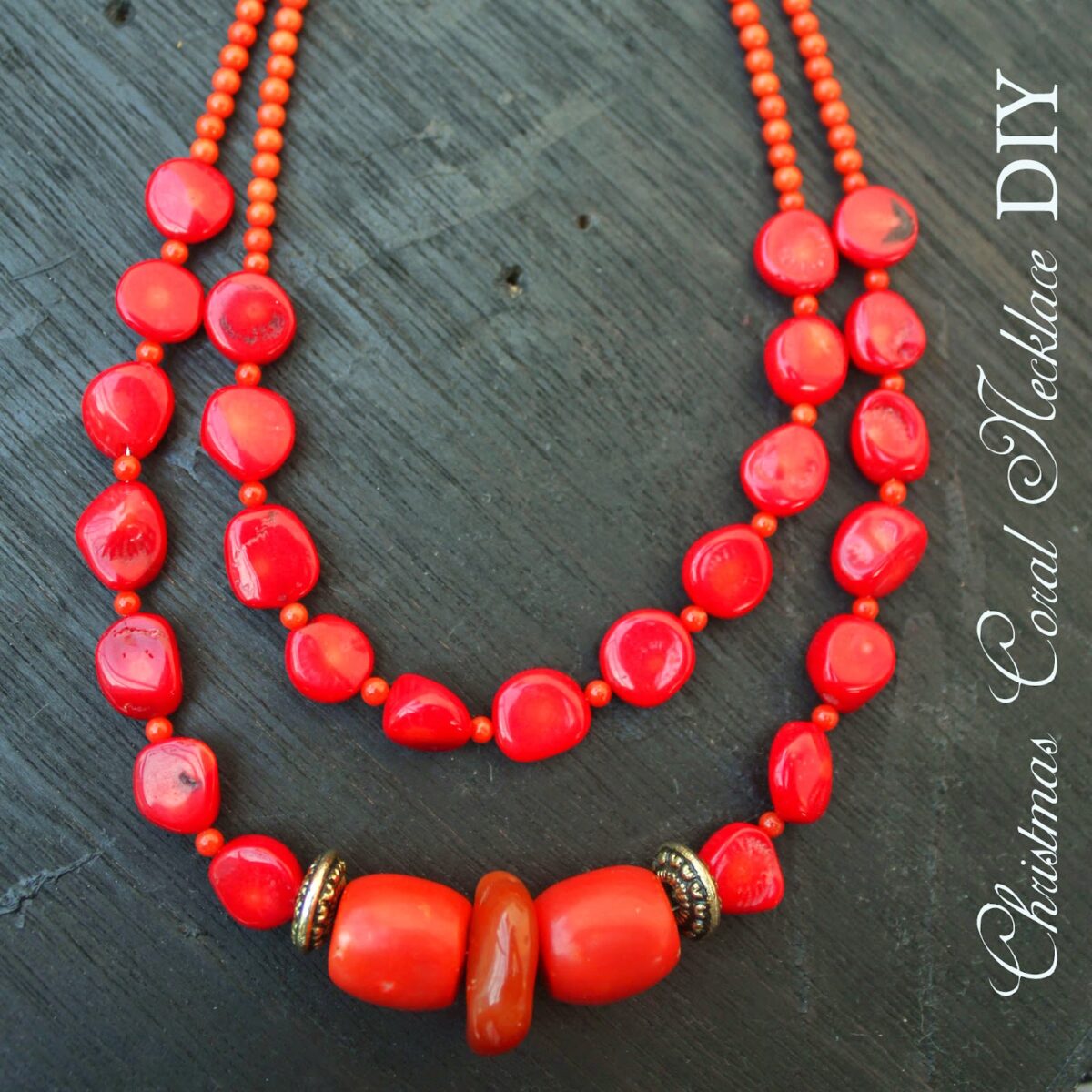 DIY Christmas Coral Necklace Jewels of sayuri
